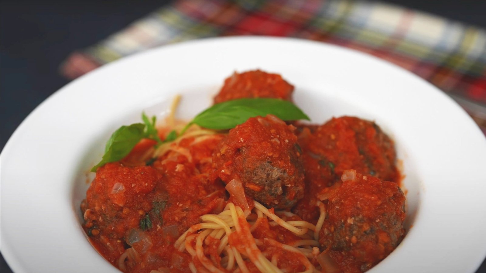 Manicotti and Spaghetti Combo